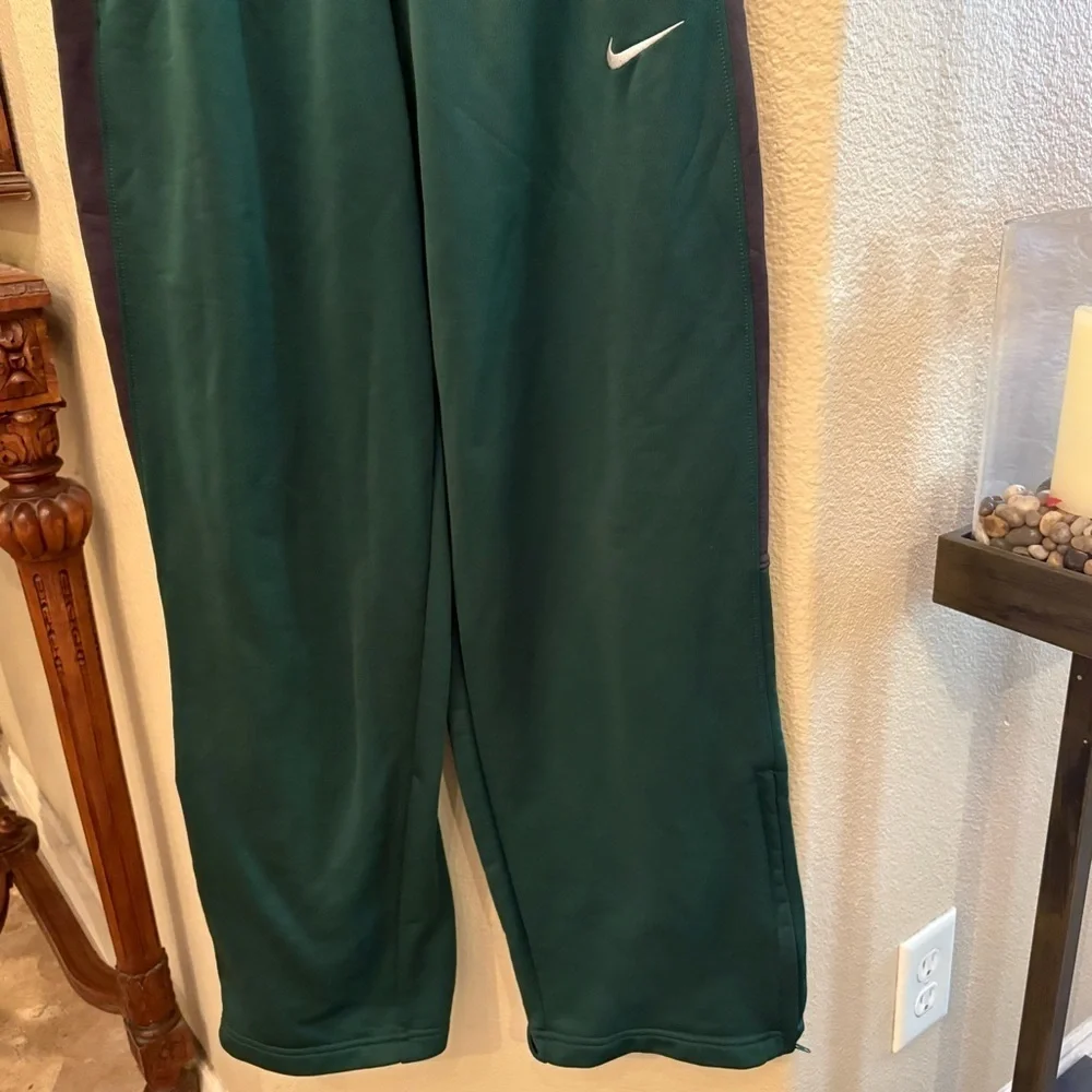 NIKE Green Dri-Fit Baggy Sweatpants Size Medium